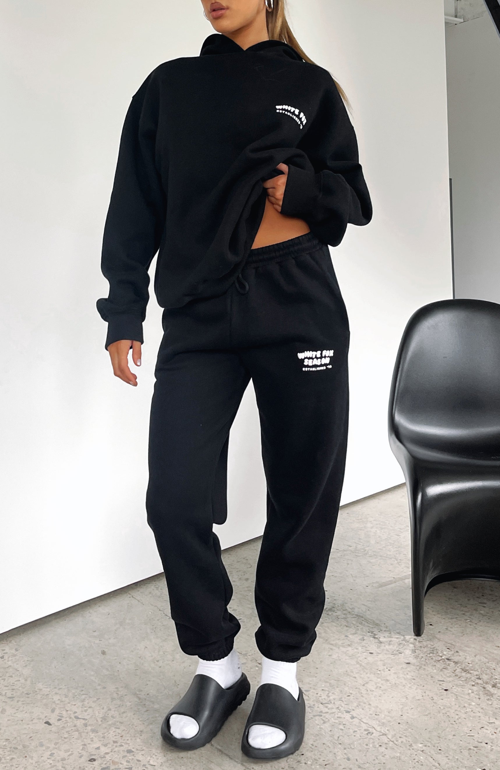 Main Season Black Fleece Sweatpants with Puffer Print