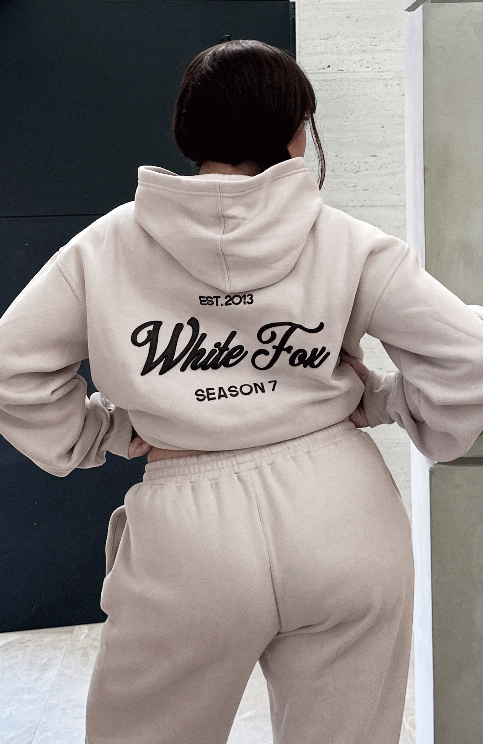 Season 7 Oversized Hoodie - Soft Fleece Fall Sweatshirt
