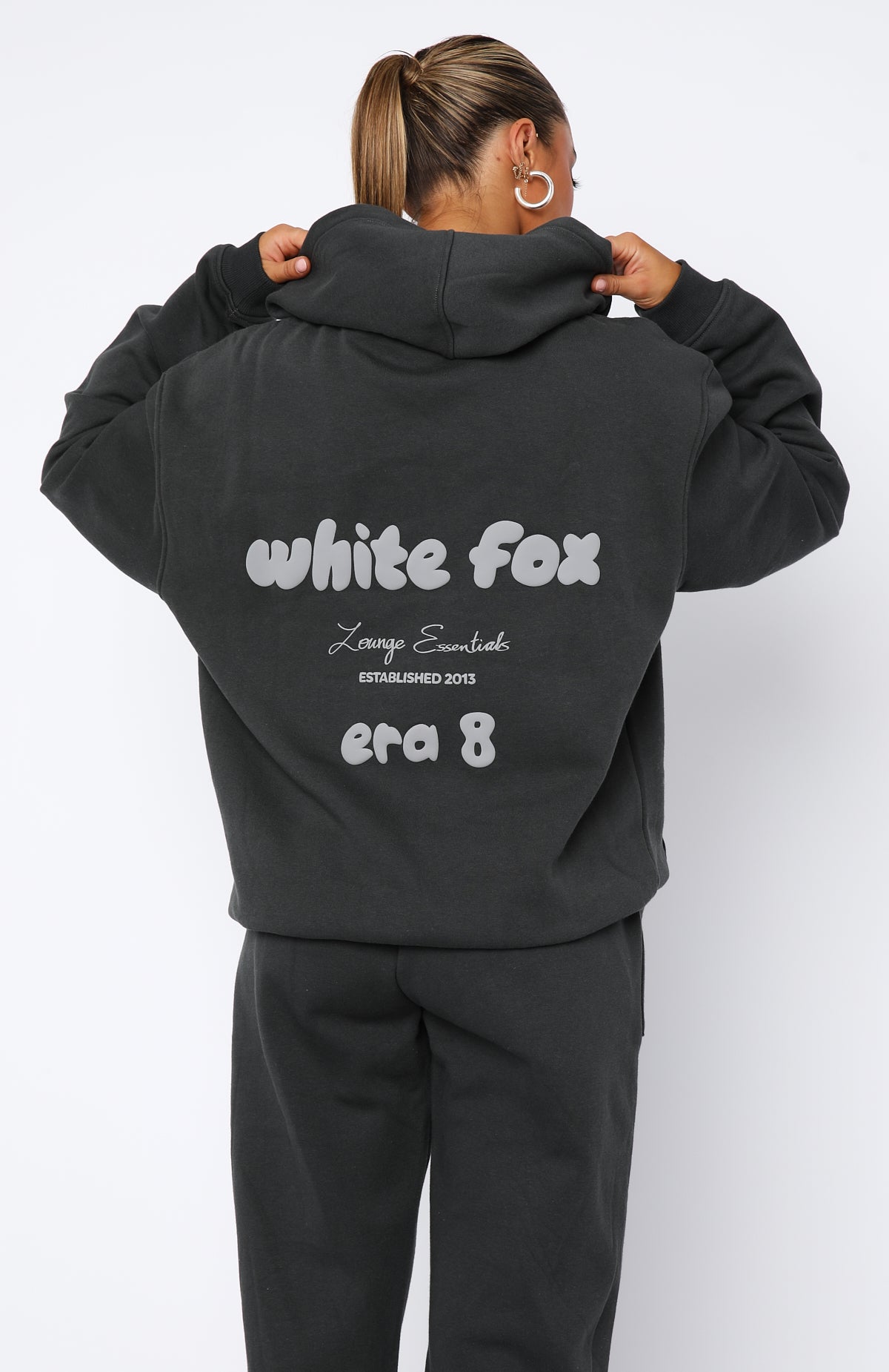 Era 8 Oversized Hoodie Fossil - Soft Fleece Pullover with Puff Print Logo