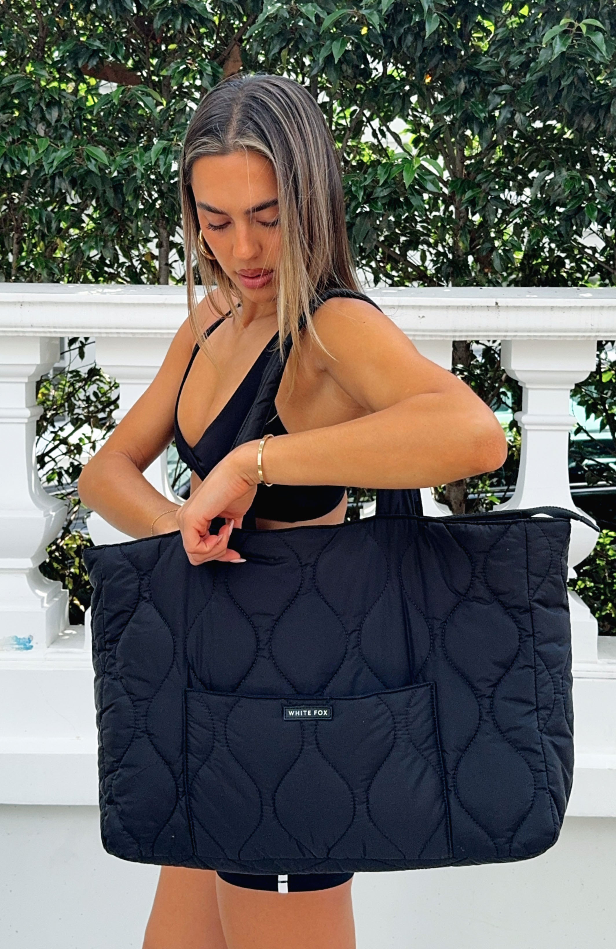White Fox Active Quilted Gym Tote Bag with Zipper & Pockets
