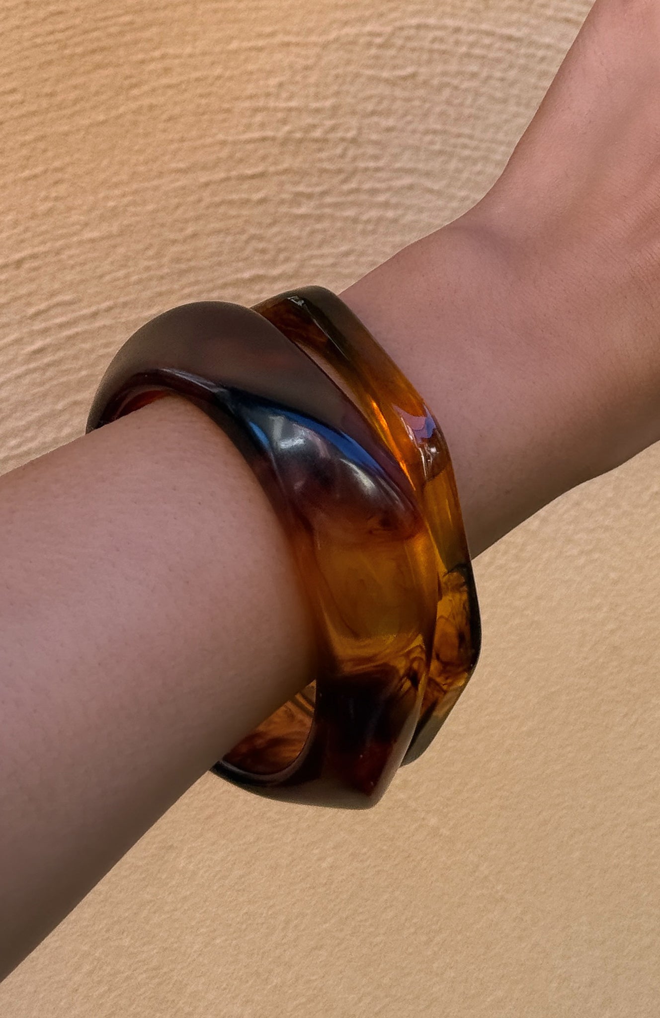 Bodie Tortoise Shell Bracelet Set - Acrylic Marble Design