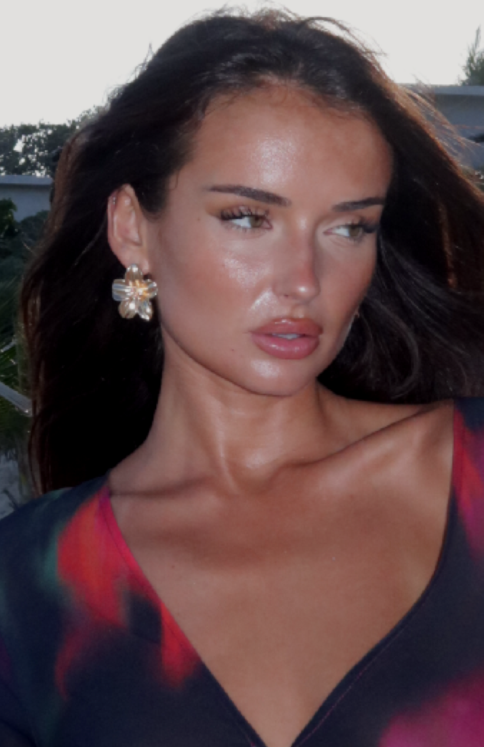 Gold Floral Stud Earrings – Dolce Vita High Shine Plated