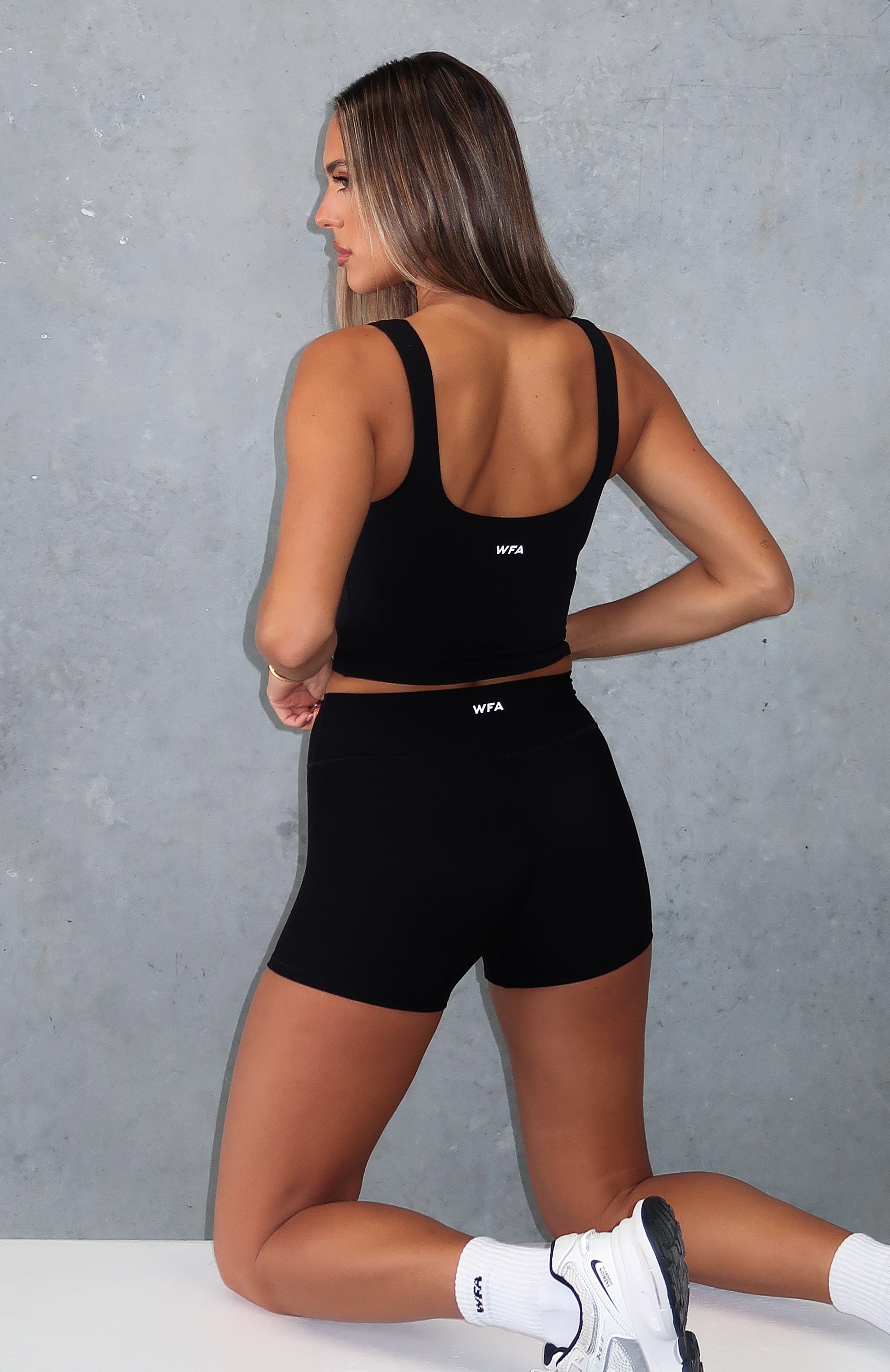 White Fox Active Shift 3.5" Mid Rise Workout Shorts - Black