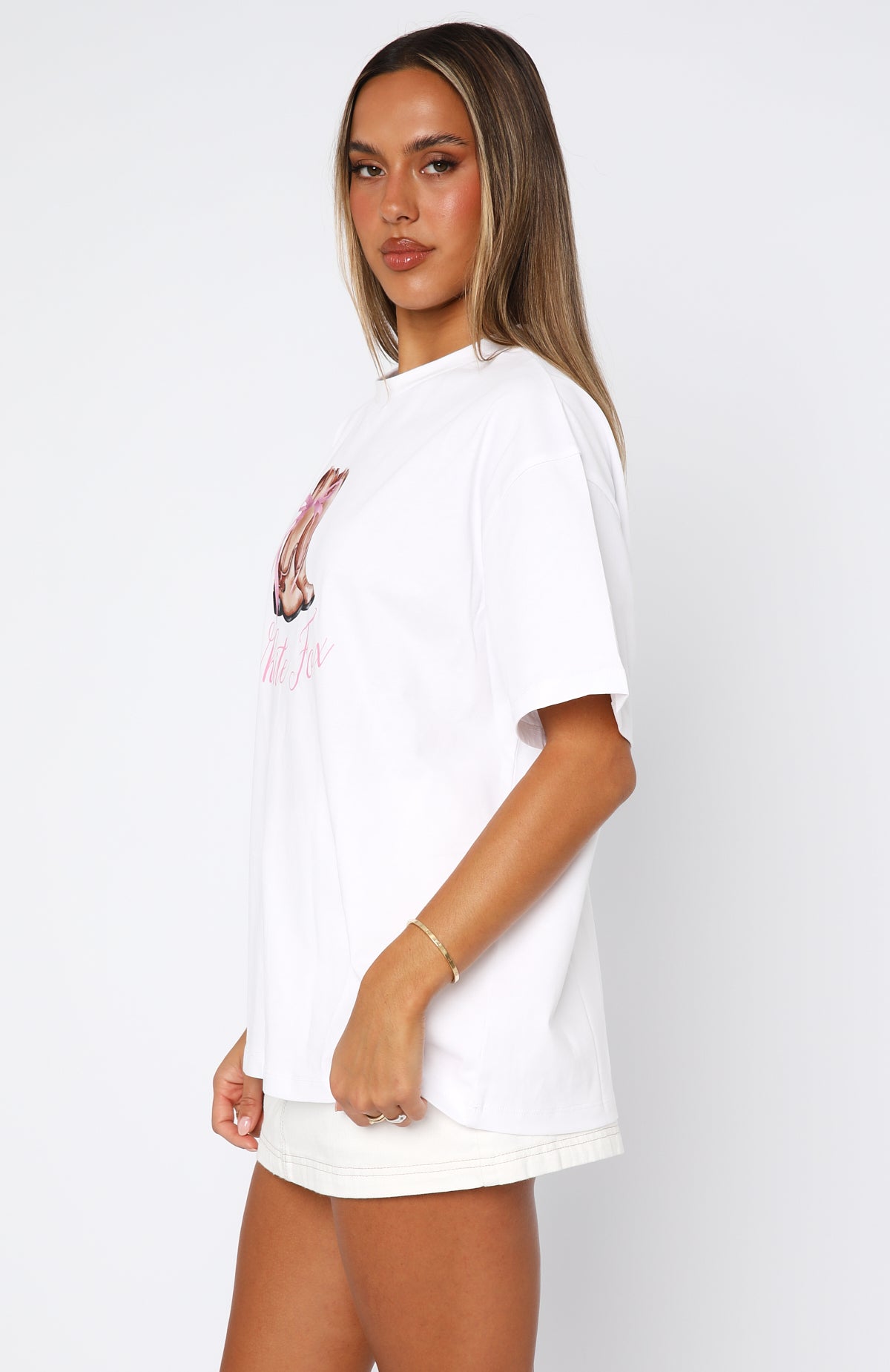 Oversized White Cotton T-Shirt with Graphic Print - Kick Your Feet Up Tee